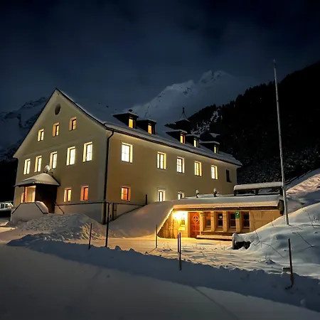 Alpengasthof Luesens - Bergsteigerhaus Inn
