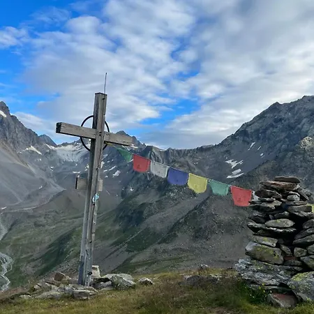 Inn Alpengasthof Luesens - Bergsteigerhaus Sankt Sigmund im Sellrain